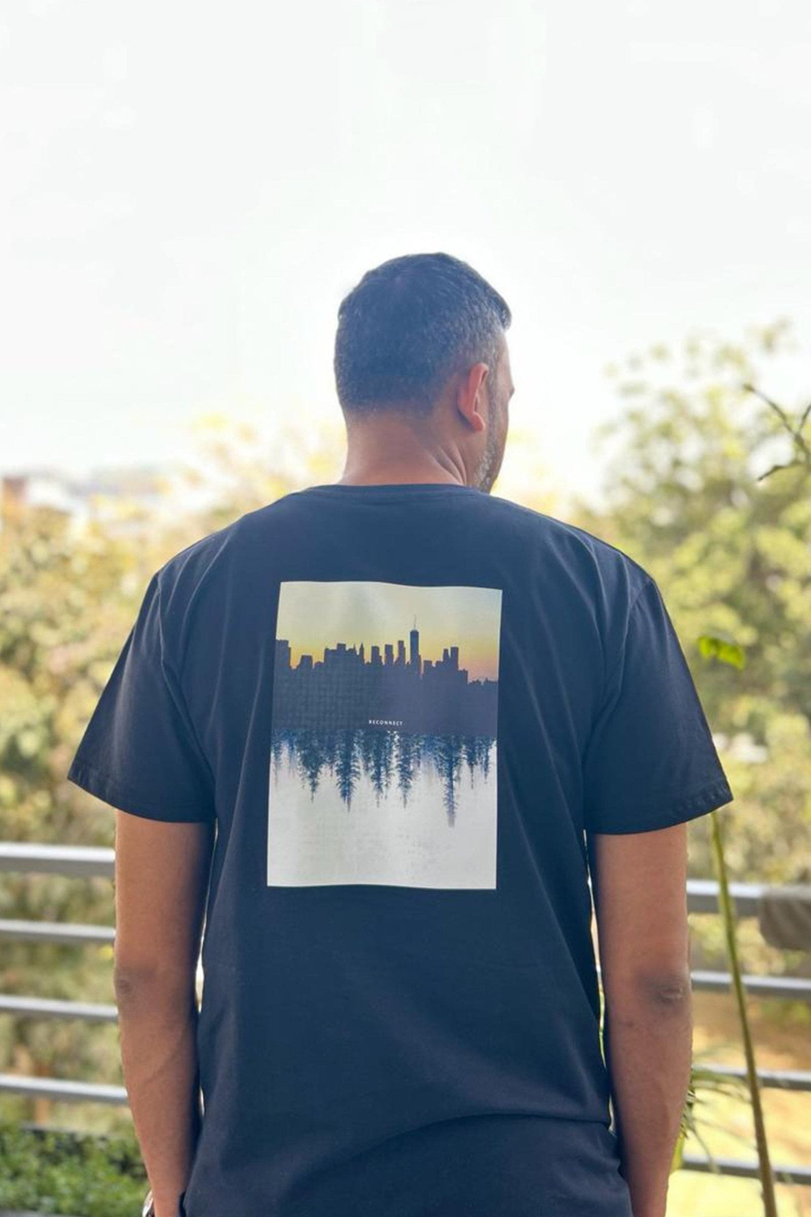 Reconnect | Printed T-Shirt